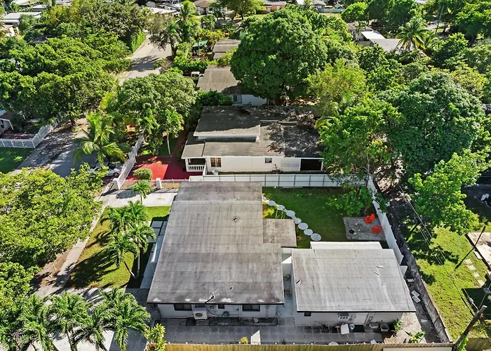 3 Bedroom And 2 Bath North Miami, Florida