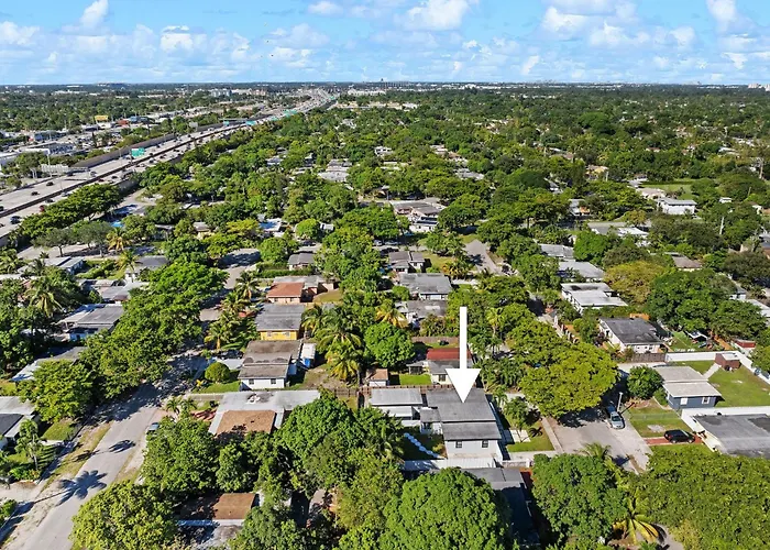 3 Bedroom And 2 Bath North Miami, Florida