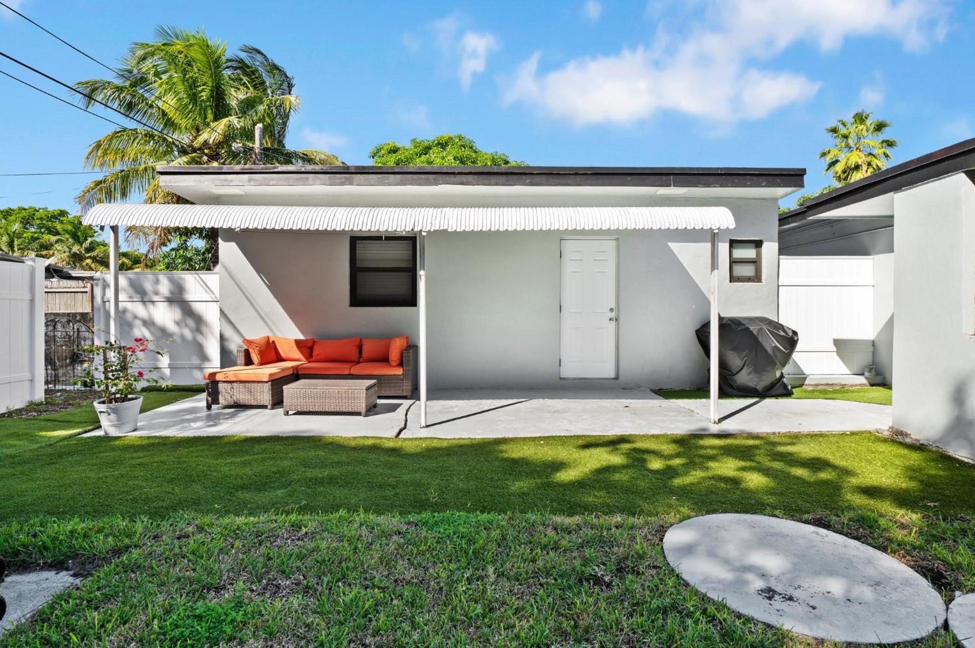 3 Bedroom And 2 Bath North Miami, Florida Hébergement de vacances North Miami
