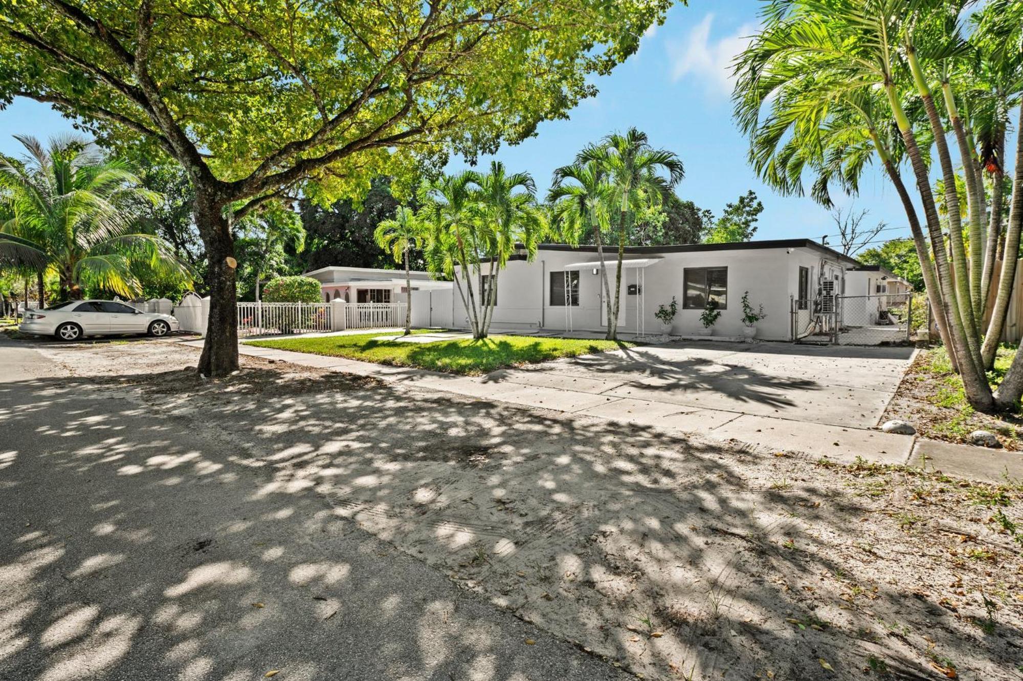 3 Bedroom And 2 Bath North Miami, Florida *